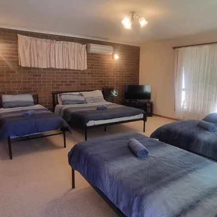 Rent this 4 bed house on Wendouree VIC 3355