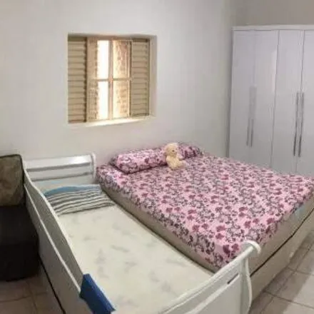 Buy this 4 bed house on Rua José Jorge Lemos in Alvorada, Uberlândia - MG