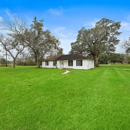 Image 2 - 10205 Weldon Road, Jones Creek, Brazoria County, TX 77541, USA - House for sale