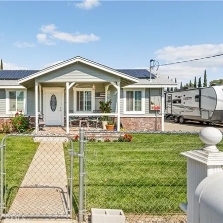Buy this 2 bed house on 925 East 7th Street in Beaumont, CA 92223