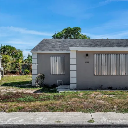 Image 2 - 633 West 3rd Street, Riviera Beach, FL 33404, USA - House for sale