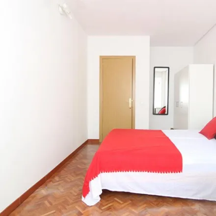 Image 4 - Paseo de la Castellana, 215, 28029 Madrid, Spain - Room for rent
