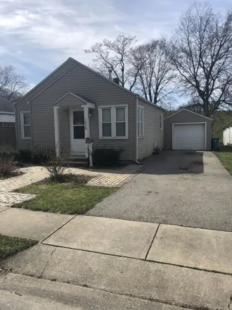 Buy this 2 bed house on 1016 Kiersted Street in Morris, IL 60450
