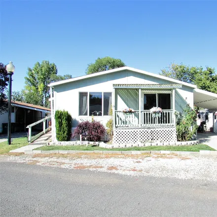 Buy this 3 bed house on 4645 Winter Avenue in Altamont, OR 97603
