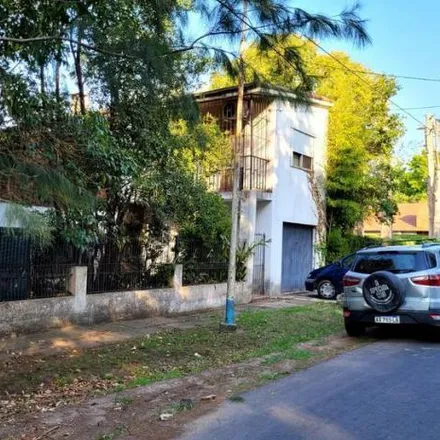 Buy this 5 bed house on Manuela Pedraza in Partido de Malvinas Argentinas, 1660 Los Polvorines