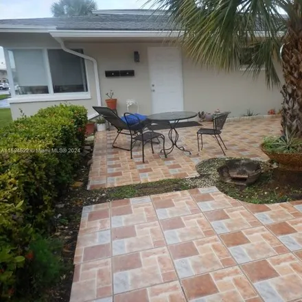 Rent this 1 bed house on 2859 Ne 30th St Unit 3 in Fort Lauderdale, Florida