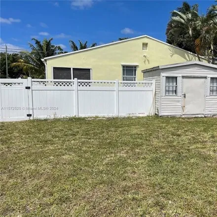 Image 3 - 1605 Hayes Street, Hollywood, FL 33020, USA - House for sale