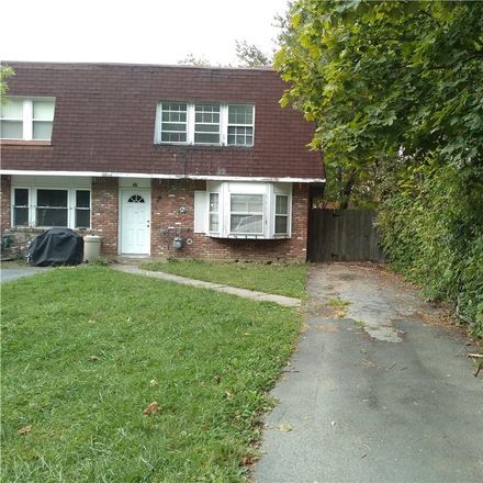 3 Bed Townhouse At 46 Patio Rd Middletown Ny Usa For