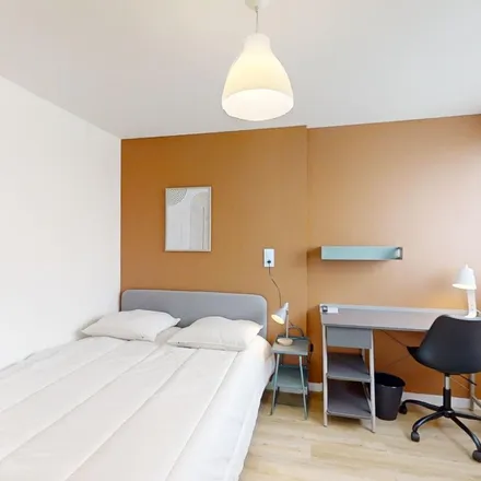Rent this 1 bed apartment on 10 Rue Émile Cochet in 35700 Rennes, France