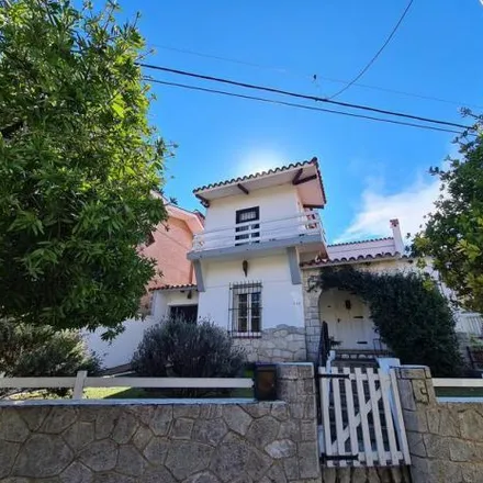 Buy this 4 bed house on Carlos Pellegrini 74 in Departamento Santa María, Alta Gracia
