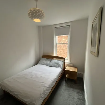 Rent this 2 bed apartment on 18 Bardwell Road in Central North Oxford, Oxford