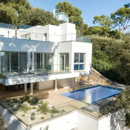 Image 2 - 60 Boulevard James Wyllie, 06160 Antibes, France - House for sale