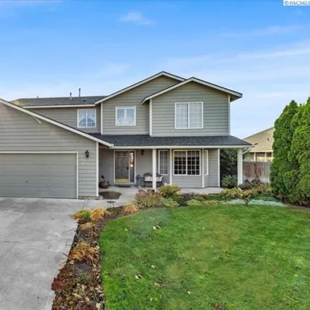 Buy this 4 bed house on 8280 Camano Drive in Pasco, WA 99301
