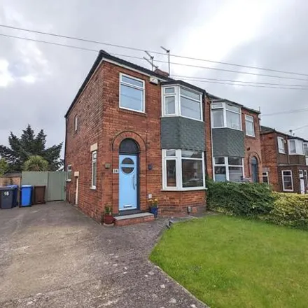 Rent this 3 bed duplex on Seagrave Drive in Sheffield, S12 2JR
