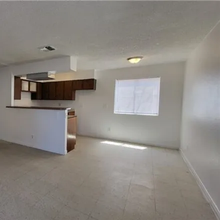 Image 2 - 3163 East Carey Avenue, North Las Vegas, NV 89030, USA - Apartment for rent