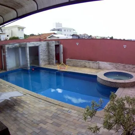 Buy this 5 bed house on Rua Augusto Souza Coutinho in Regional Noroeste, Belo Horizonte - MG