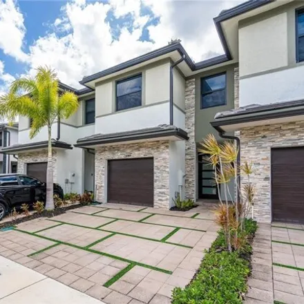 Image 3 - unnamed road, Miami Lakes, FL 33018, USA - Townhouse for sale