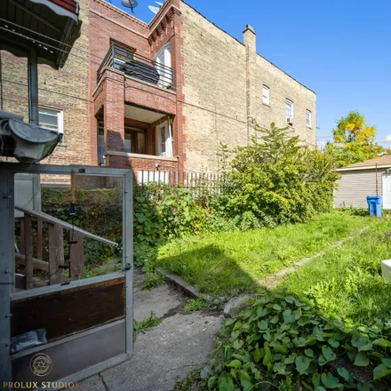 Image 2 - 1535 North Harding Avenue, Chicago, IL 60651, USA - House for sale
