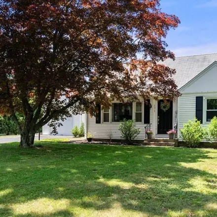 Buy this 3 bed house on 171 Old Post Rd in North Attleboro, Massachusetts