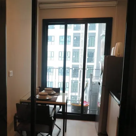 Rent this 1 bed condo on 20150