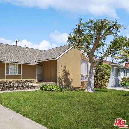 Rent this 3 bed house on 10821 Ashby Avenue in Los Angeles, CA 90064