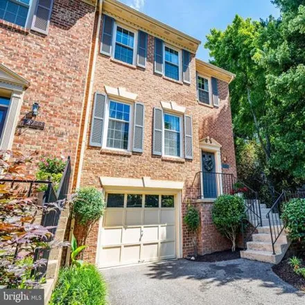 Buy this 3 bed condo on unnamed road in Rose Hill, Fairfax County