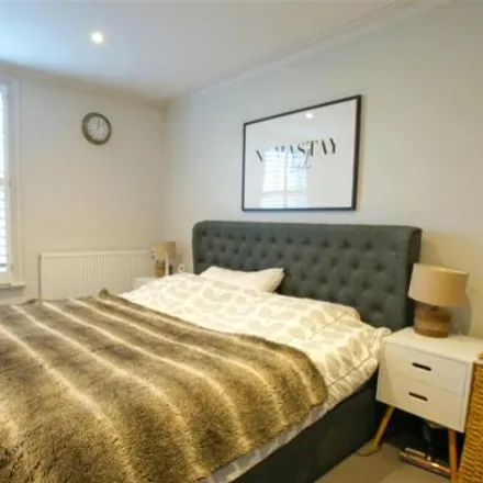 Image 2 - 109 Drakefield Road, London, SW17 8RS, United Kingdom - Apartment for sale