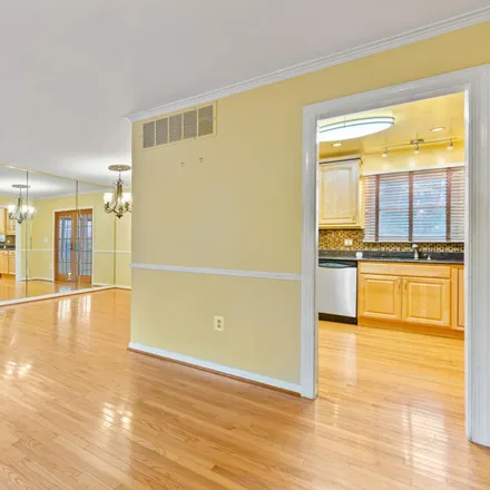 Image 3 - 3928 Lumo Circle, Randallstown, MD 21133, USA - House for sale
