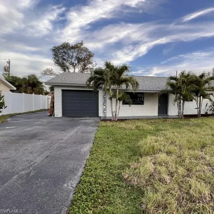 Buy this 3 bed house on 1310 Jeronimo Drive in Collier County, FL 34103