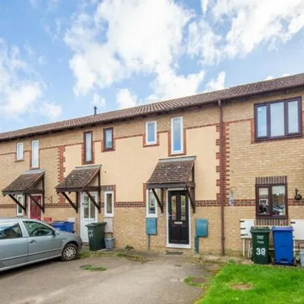 Buy this 1 bed townhouse on Cypress Gardens in Bicester, OX26 3XT