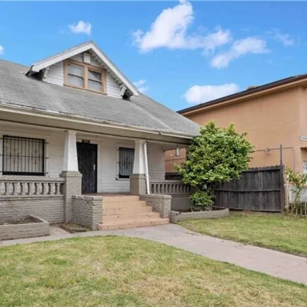 Image 2 - 886 East 32nd Street, Los Angeles, CA 90011, USA - House for sale