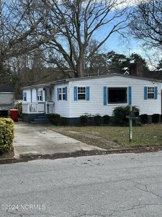 Buy this 3 bed house on 1101 Perquimans Avenue in Elizabeth City, NC 27909