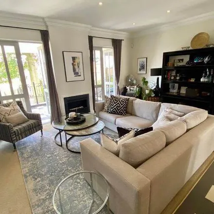 Rent this 2 bed apartment on Smits Road in Dunkeld, Rosebank