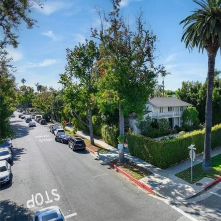 Buy this 5 bed house on 601 North Beverly Drive in Beverly Hills, CA 90210
