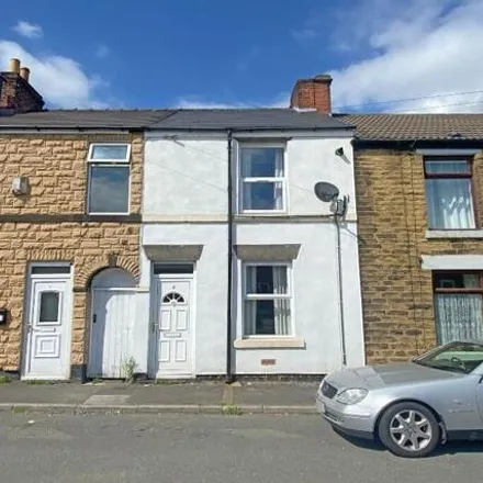 Rent this 2 bed townhouse on Booze Express in Shaw Street, Tapton