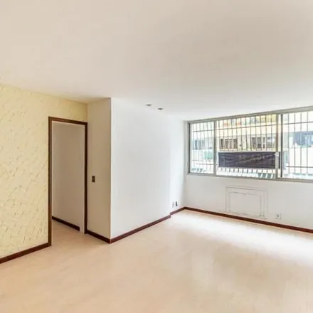 Rent this 2 bed apartment on Rua Presidente Backer 90 in Icaraí, Niterói - RJ