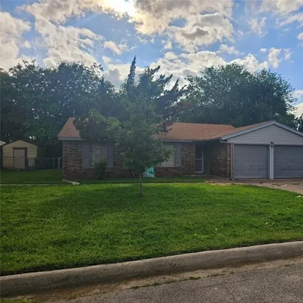 Buy this 3 bed house on 1105 North Taylor in Gainesville, TX 76240