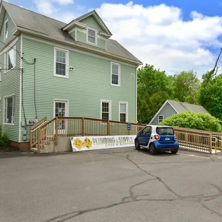 Buy this 1 bed house on 600 Center Street in Manchester, CT 06040