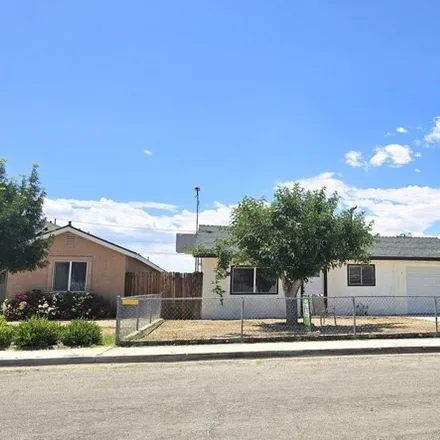 Buy this 3 bed house on 917 South Yorktown Street in Ridgecrest, CA 93555