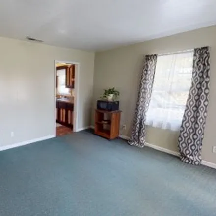 Image 1 - 2130 North Bend Court, Mount Airy, Cincinnati - Apartment for sale