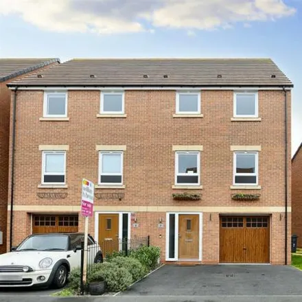Buy this 4 bed townhouse on Magpie Crescent in West Bridgford, NG2 7ED