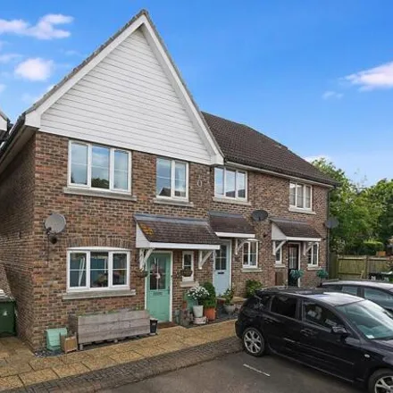 Buy this 3 bed house on West Borough Primary School in Hadlow Close, Maidstone