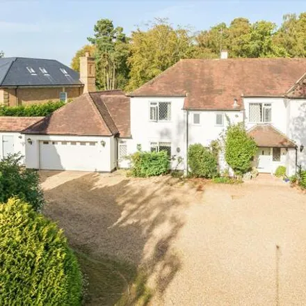 Rent this 7 bed house on St Mary's Road in South Ascot, SL5 9AY