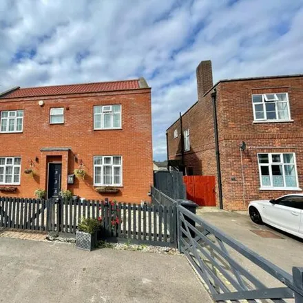 Rent this 4 bed house on Methwold Social Club in 18 High Street, Methwold