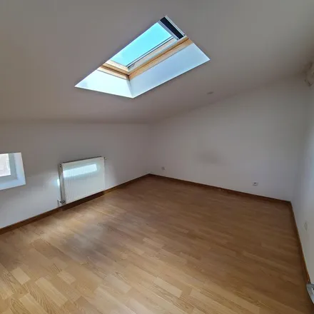 Rent this 3 bed apartment on 22 Rue du Professeur Roux in 42800 Rive-de-Gier, France