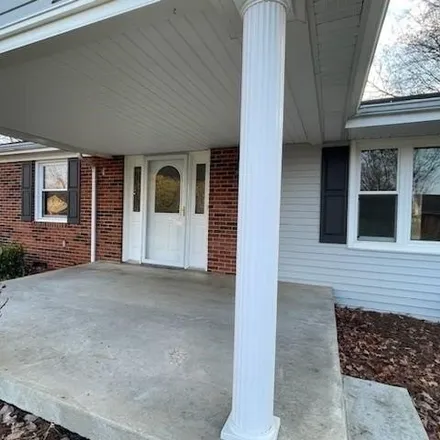 Image 3 - 899 Edgefield Way, Shawnee Estates, Bowling Green, KY 42104, USA - House for sale