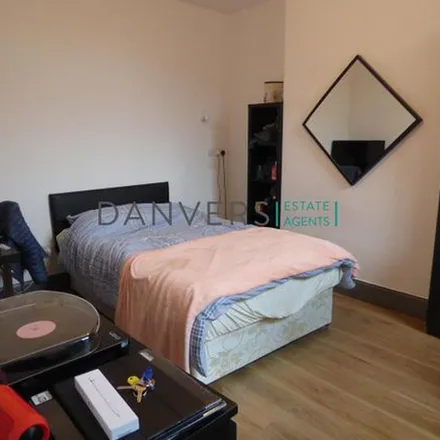 Image 7 - Narborough Road South, Braunstone Town, LE3 2LJ, United Kingdom - Apartment for rent