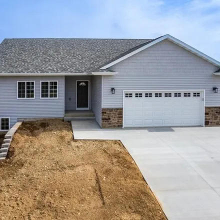 Buy this 3 bed house on 374 Eastridge Drive in Reedsburg, WI 53959