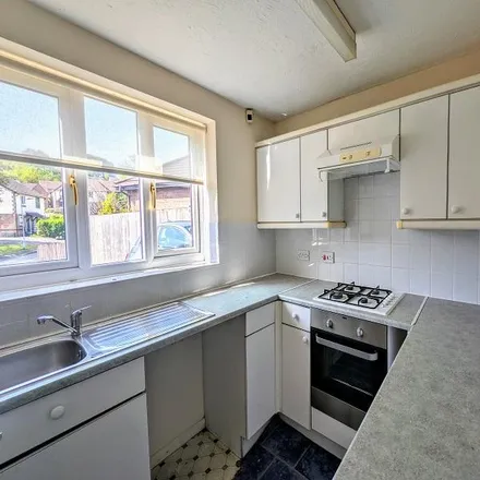 Image 4 - Coleridge Crescent, Swansea, SA2 7DJ, United Kingdom - House for rent