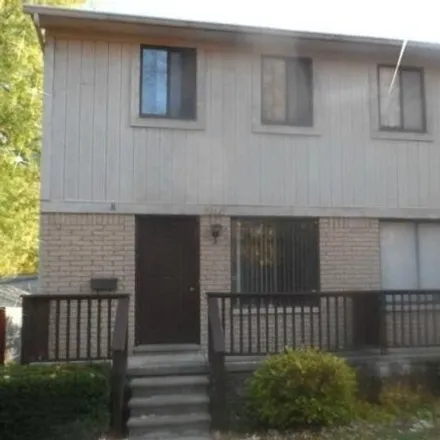Rent this 2 bed house on Kaatz Funeral Home in Crocker Boulevard, Mount Clemens